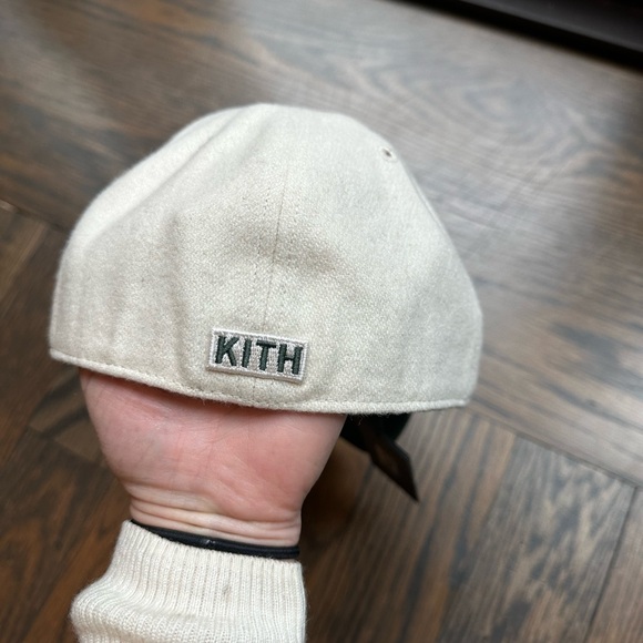 KITH BRAND NEW - never worn Kith NY Yankee Hat. Size Small - Picture 14 of 14